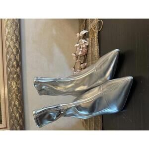 Silver Metallic Women's Heeled Ankle Boots - Size 7